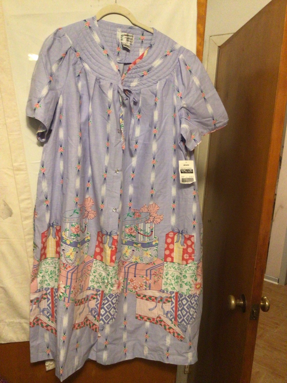 Madison’s Best whimsical print with hat boxes modest housecoat coat SZ 2X New